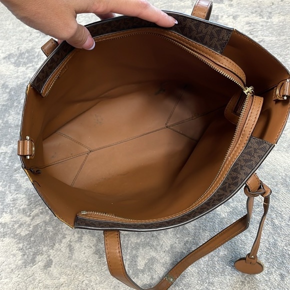 MICHAEL Michael Kors Hayley Large Signature Print Tote Bag MK Logo Brown - Picture 14 of 17